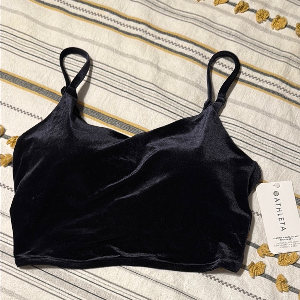 Athleta Elevation V Neck Velvet Crop D-DD